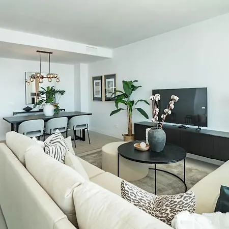 Apartment Lme133a- Stunning Flat Close To In *